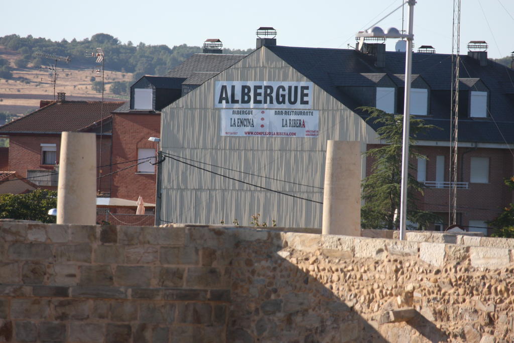 Albergue La Encina Hospital de Órbigo Exterior foto